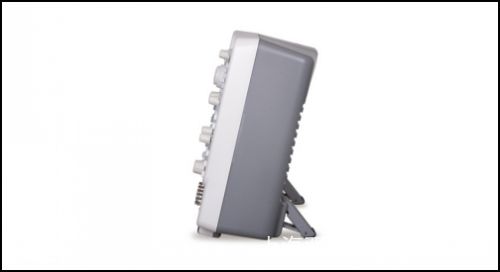 ʾ����DS4052Ʒ����Դ500MHz������4GSa/s�ɘ�����140Mpts�惦��ȣ�2ͨ��